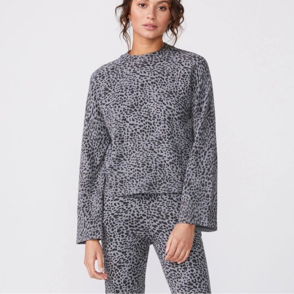 NWT Monrow Cashmere Blend Sporty Sweater Leopard Print Size S